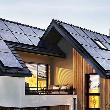 Haus mit Photovoltaik Anlage