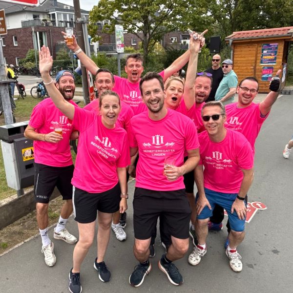 Stadtwerke MitarbeiterInnen bei der Benefizregatta