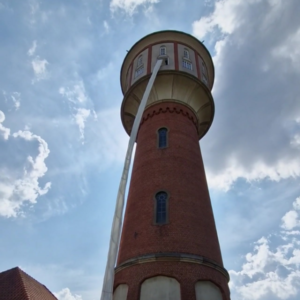 Sicherheitsrutsche am Wasserturm