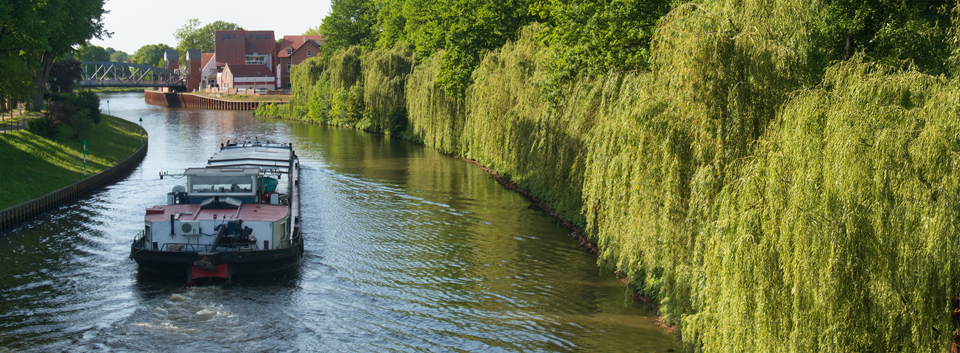 Schiff auf dem Rütenbrock Kanal in Haren