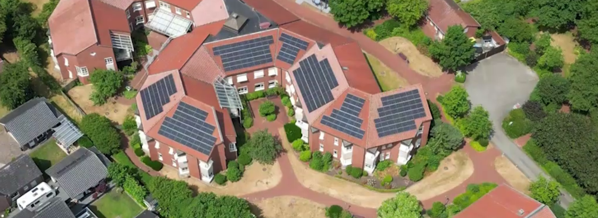 Seniorenheim in Emsbüren mit PV auf dem Dach